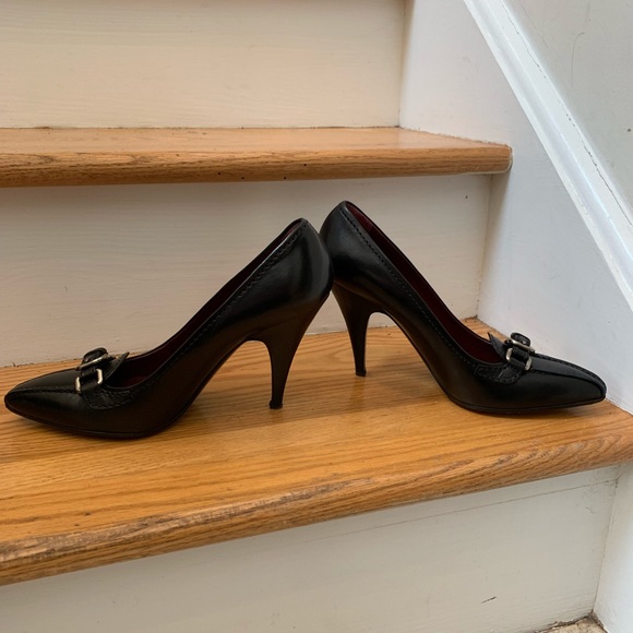 EUC Prada Black Leather Pump - Picture 4 of 8